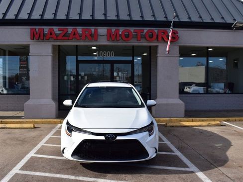 Used 2022 Toyota Corolla LE image 7