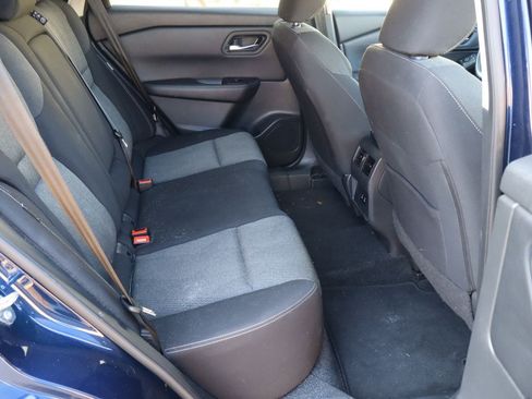 Used 2024 Nissan Rogue SV AWD/4WD image 17