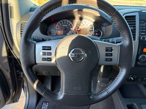 Used 2016 Nissan Frontier PRO-4X image 21