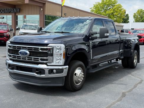 Used 2025 Ford F350 XLT AWD/4WD image 4