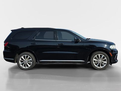 Used 2022 Dodge Durango SXT w/ Anodized Platinum Package RWD image 3