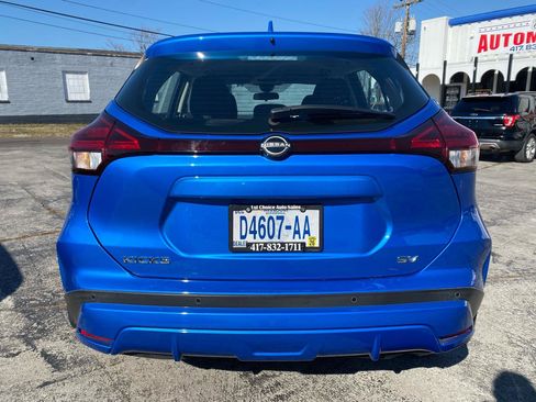 Used 2023 Nissan Kicks SV image 7