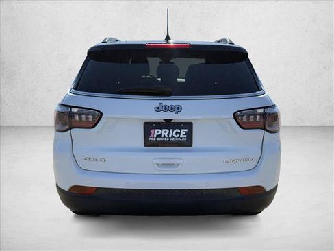 Used 2025 Jeep Compass Limited AWD/4WD image 6