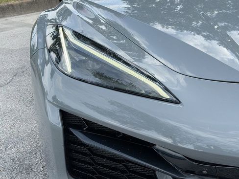 Used 2025 Chevrolet Corvette Z06 w/ Stealth Interior Trim Package RWD image 9