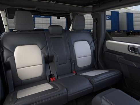 New 2026 Ford Bronco Outer Banks AWD/4WD image 36