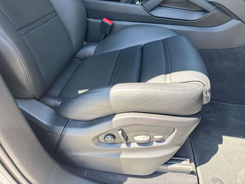 Certified 2023 Porsche Cayenne S Platinum AWD/4WD image 17