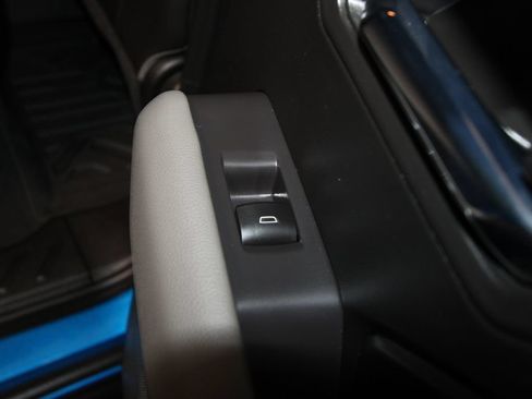 Used 2023 Chevrolet Colorado ZR2 w/ ZR2 Convenience Package III AWD/4WD image 27