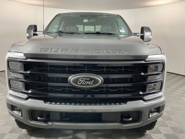 Used 2023 Ford F350 Lariat w/ Lariat Ultimate Package AWD/4WD image 2