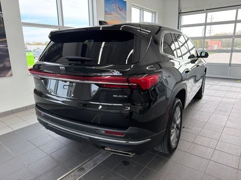 Used 2025 Buick Enclave Preferred AWD/4WD image 6