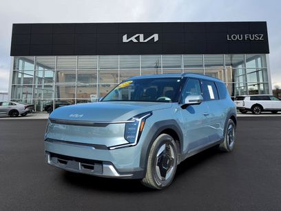Used 2024 Kia EV9 Wind