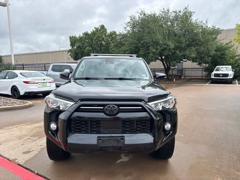 Used 2020 Toyota 4Runner SR5 Premium w/ Moonroof Package AWD/4WD image 2
