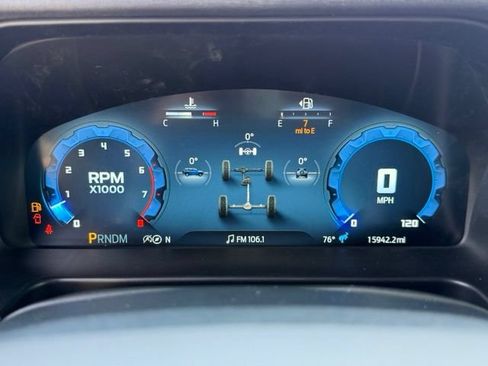 Used 2025 Ford Bronco Badlands AWD/4WD image 14