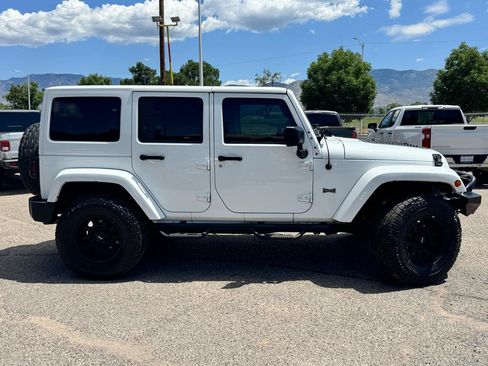 Used 2015 Jeep Wrangler Unlimited Sport w/ Quick Order Package 24S AWD/4WD image 8