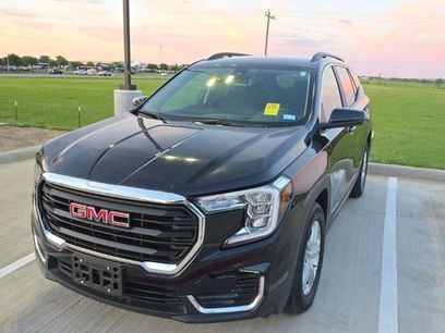 Used 2024 GMC Terrain SLE w/ Driver Convenience Package