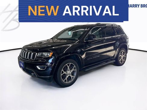 Used 2018 Jeep Grand Cherokee Limited AWD/4WD image 1