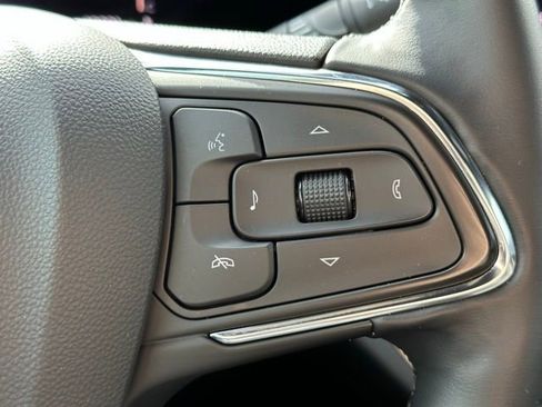 Used 2025 Buick Envista Sport Touring w/ Convenience I Package image 17