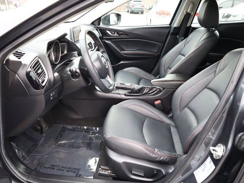 Used 2016 MAZDA MAZDA3 i Grand Touring image 11