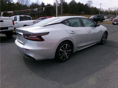 Used 2022 Nissan Maxima SV w/ Floor Mat Group FWD image 28