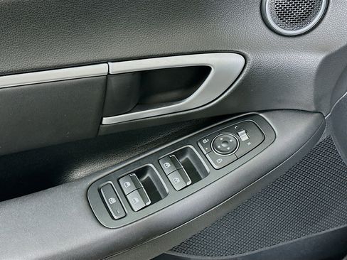 Used 2025 Hyundai Sonata SEL FWD image 15