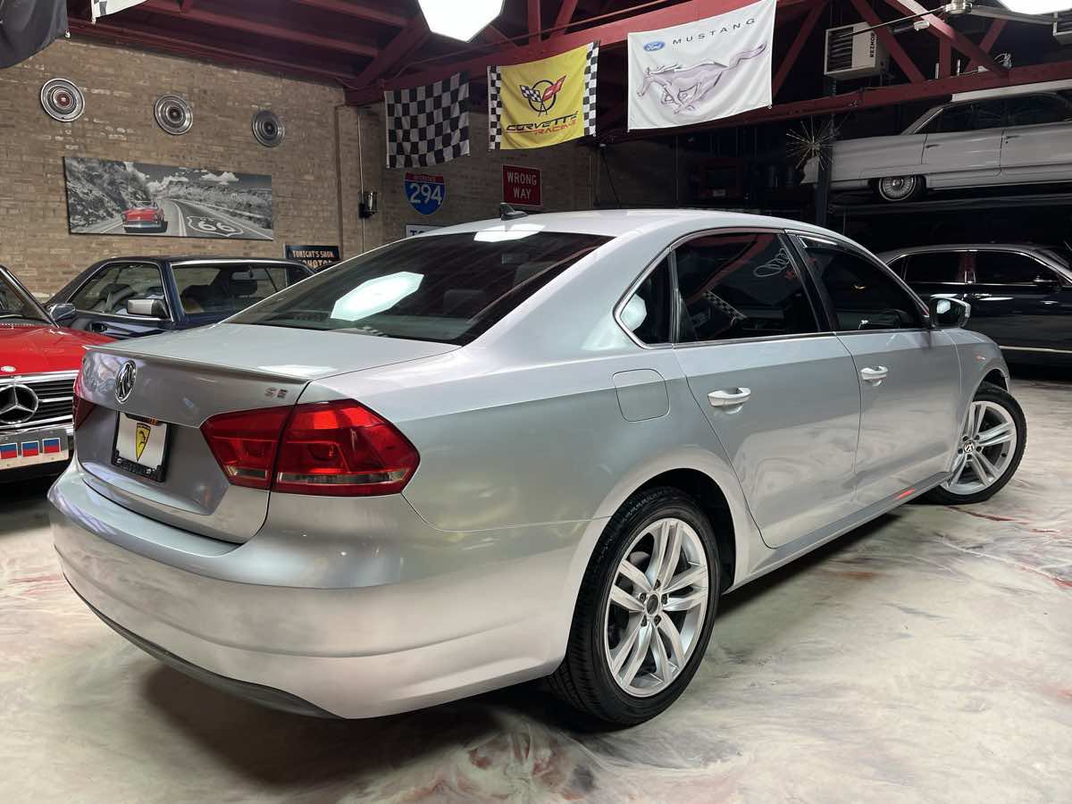 Used 2013 Volkswagen Passat 2.5 SE FWD image 2