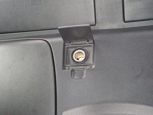 Used 2004 Nissan 350Z Touring w/ Cargo Convenience Pkg image 25