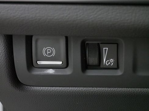 Certified 2025 Cadillac XT4 Premium Luxury image 26