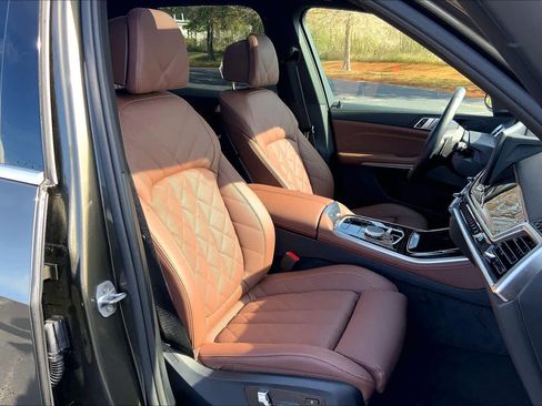 Certified 2026 BMW X5 sDrive40i image 8