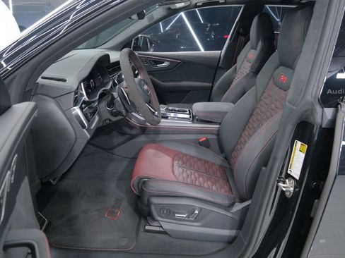 Used 2026 Audi RS Q8 performance image 35