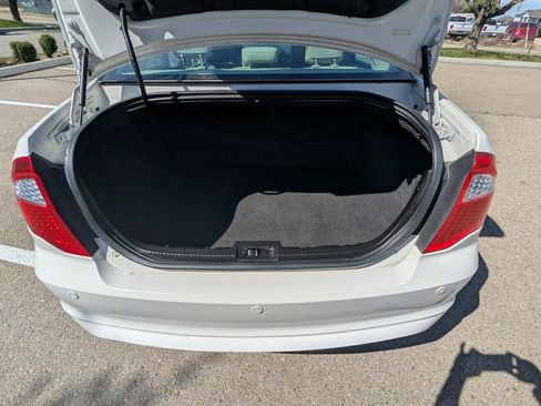 Used 2012 Ford Fusion Hybrid FWD image 10