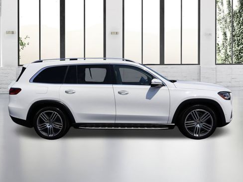 Certified 2025 Mercedes-Benz GLS 450 4MATIC image 6