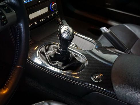 Used 2010 Chevrolet Corvette Z06 w/ Preferred Equipment Group RWD image 17