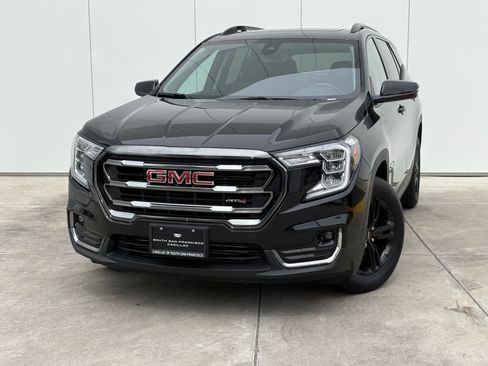 Used 2023 GMC Terrain AT4 AWD/4WD image 1