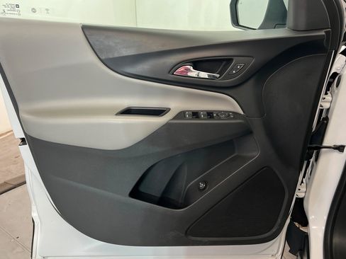 Used 2020 Chevrolet Equinox LT AWD/4WD image 15