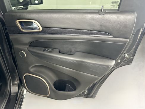 Used 2015 Jeep Grand Cherokee Summit RWD image 29