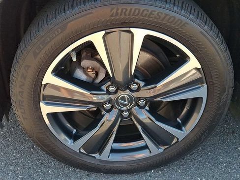 Used 2023 Lexus UX 250h AWD image 8