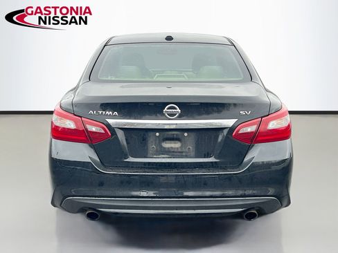 Used 2018 Nissan Altima 2.5 SV w/ 2.5 SV Technology Package image 7
