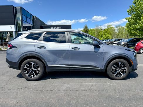 Certified 2023 Kia Sportage EX AWD/4WD image 5