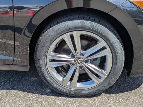 Used 2023 Volkswagen Jetta SE image 12