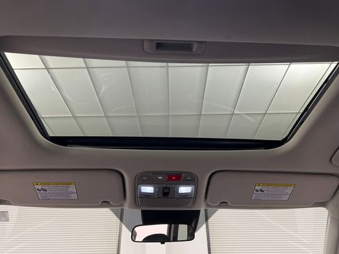 Used 2025 Kia Telluride S image 46