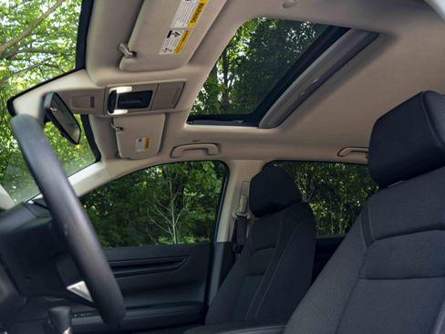 Used 2025 Honda CR-V EX image 34