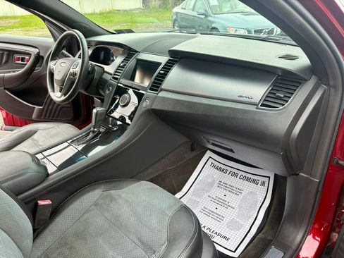 Used 2013 Ford Taurus SHO AWD/4WD image 24