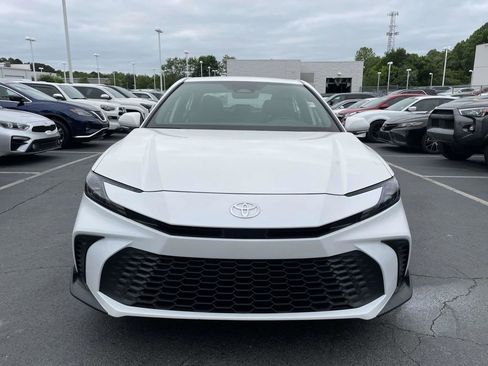 Used 2025 Toyota Camry SE w/ Multimedia Upgrade Package FWD image 3