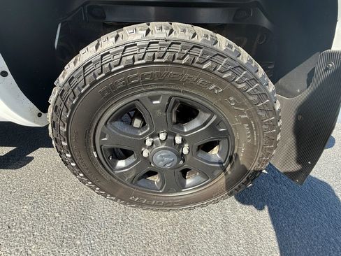 Used 2017 RAM 3500 Laramie w/ Sport Appearance Group AWD/4WD image 22