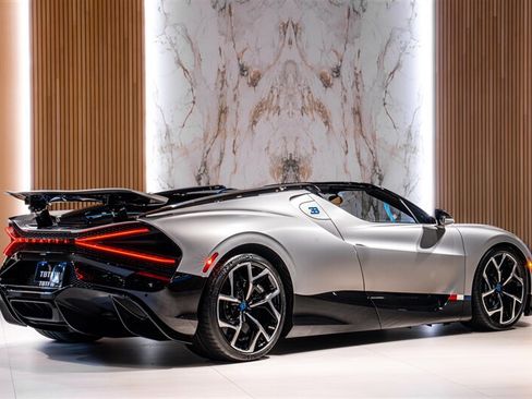 Used 2025 Bugatti Mistral AWD/4WD image 3