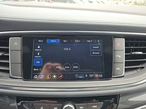 Used 2023 Buick Enclave Essence FWD image 20