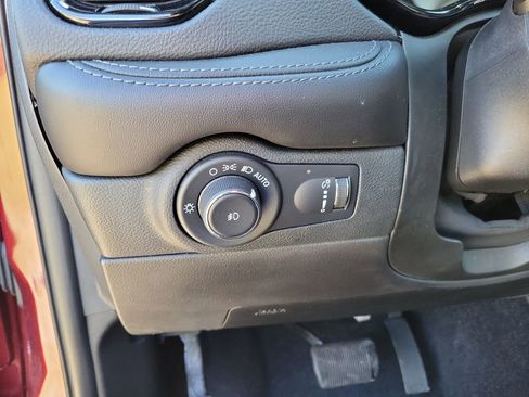 Used 2022 Dodge Durango GT AWD/4WD image 18
