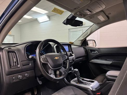 Used 2020 Chevrolet Colorado LT AWD/4WD image 14