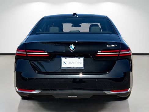 New 2026 BMW 530i RWD image 4