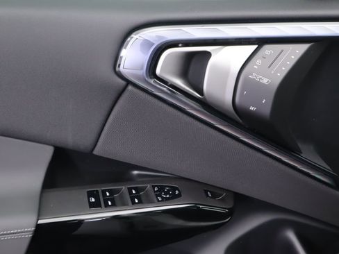 New 2026 BMW X3 xDrive30 w/ Convenience Package image 25