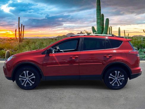 Used 2017 Toyota RAV4 LE w/ Carpet Mat Package AWD/4WD image 6